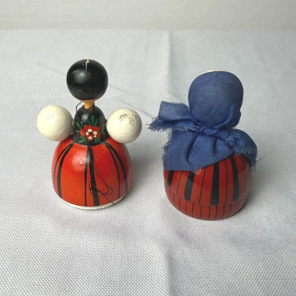 VTG Polish Folk Art Wooden Dolls Pair Hand Painted 1978 Poland Egg Figurine